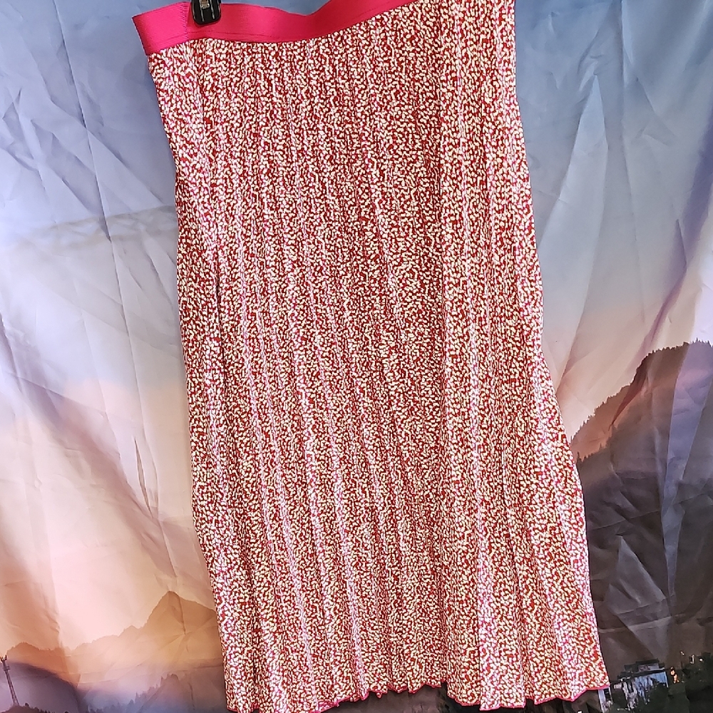 *Vince Camuto Pink and White A-Line Skirt